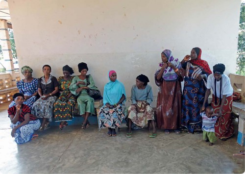 Women’s meeting in a village in Kigoma. (Demetrius L Kweka/CIFOR)