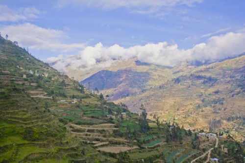 Paisaje agrícola de Huasahuasi en los Andes peruanos. Foto cortesía Faviola Torres.
