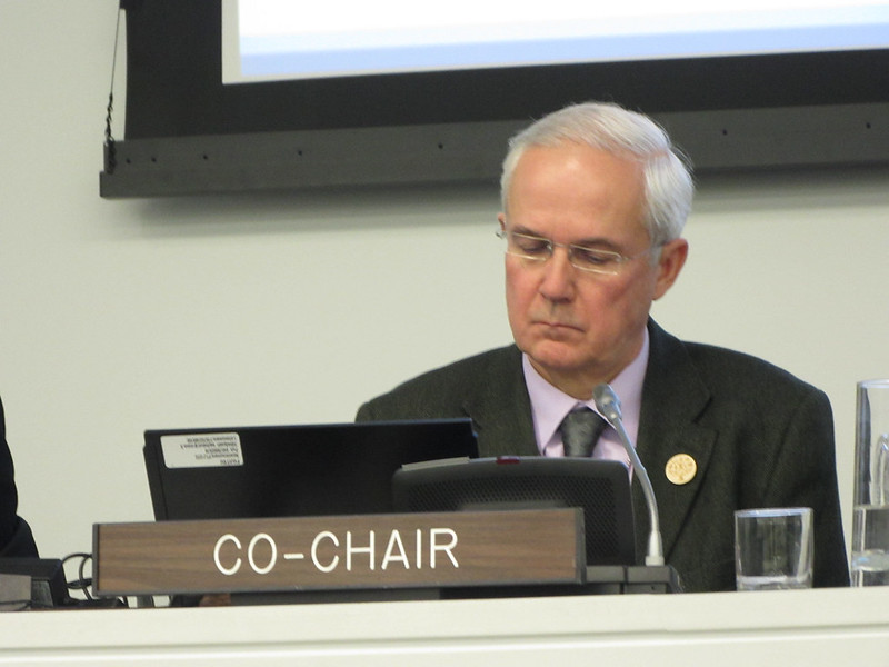 Cara Finlandia Membuat para pemilik/pengusaha hutan mematuhi peraturan kehutanan