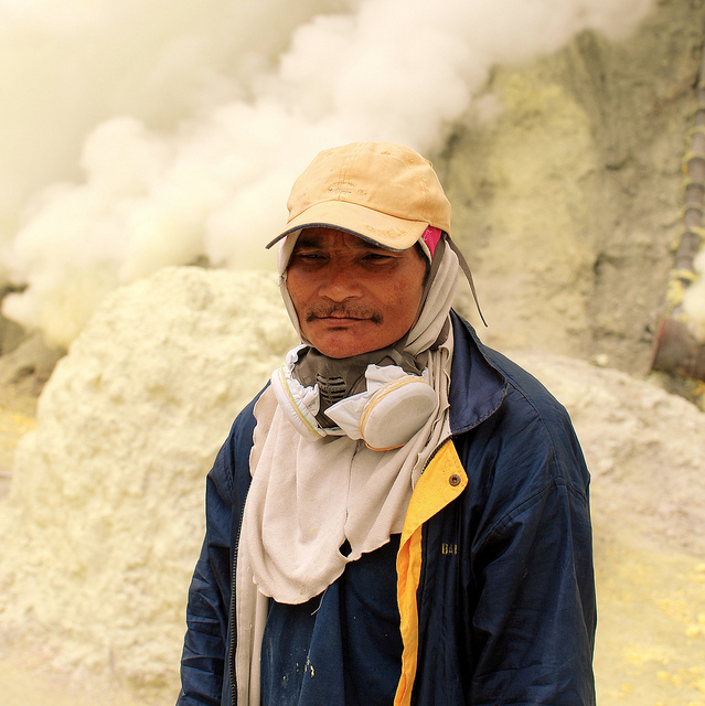 Traditional livelihoods decline in Borneo forests as communities rely on mining, logging jobs