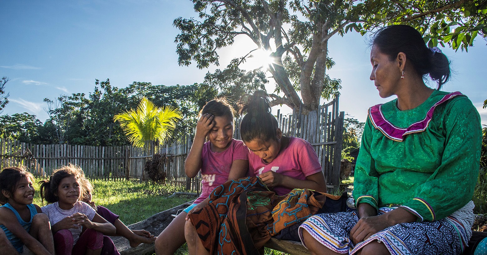 Todos ganan cuando las mujeres participan en la gestión de los recursos