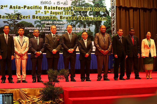 Video: Highlights from the 2016 Asia-Pacific Rainforest Summit