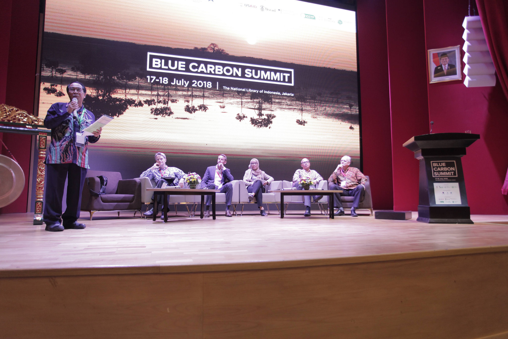 Mengatur karbon biru dan semua yang diperlukannya