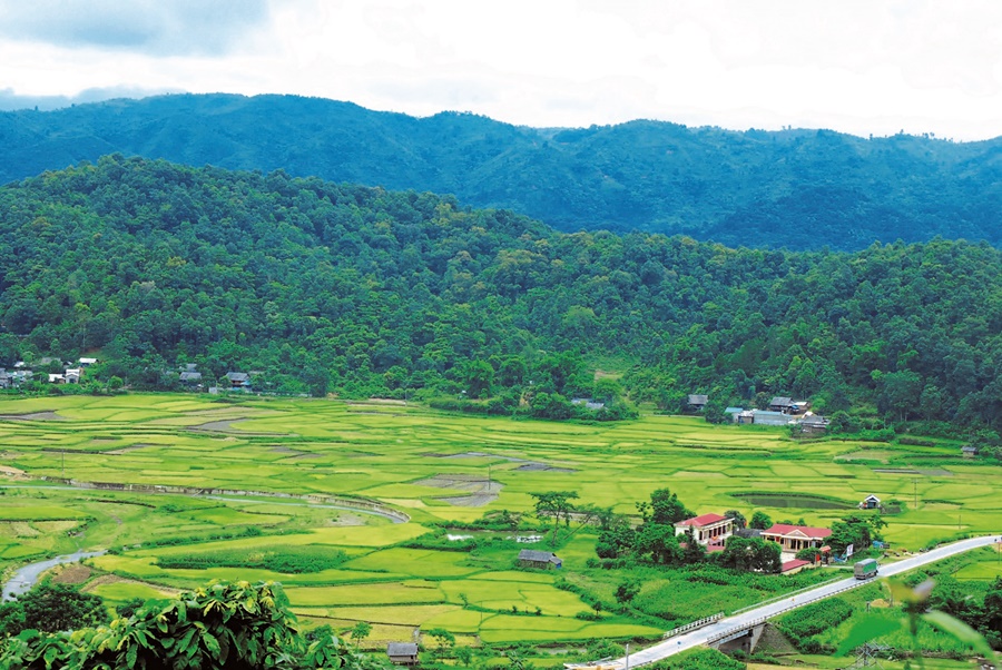 A multi-functional landscape in Northwest Viet Nam. Photo: ICRAF/La Nguyen