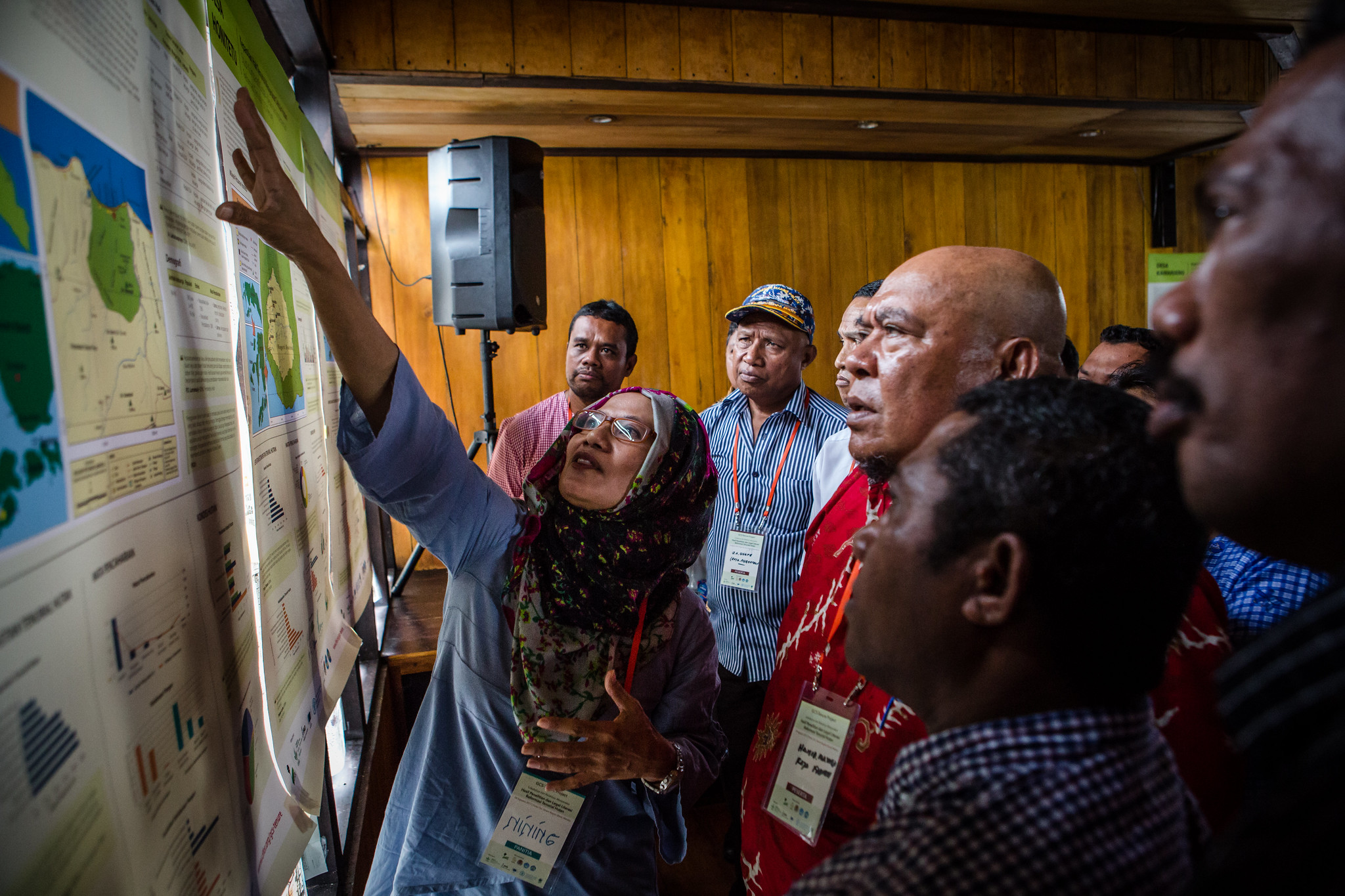 Melihat dari Semua Sisi: Mengapa Kita Perlu Lebih Banyak Perempuan dalam Sains