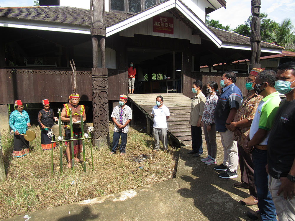 How are local and Indigenous rights safeguarded in the context of REDD+ in Indonesia?