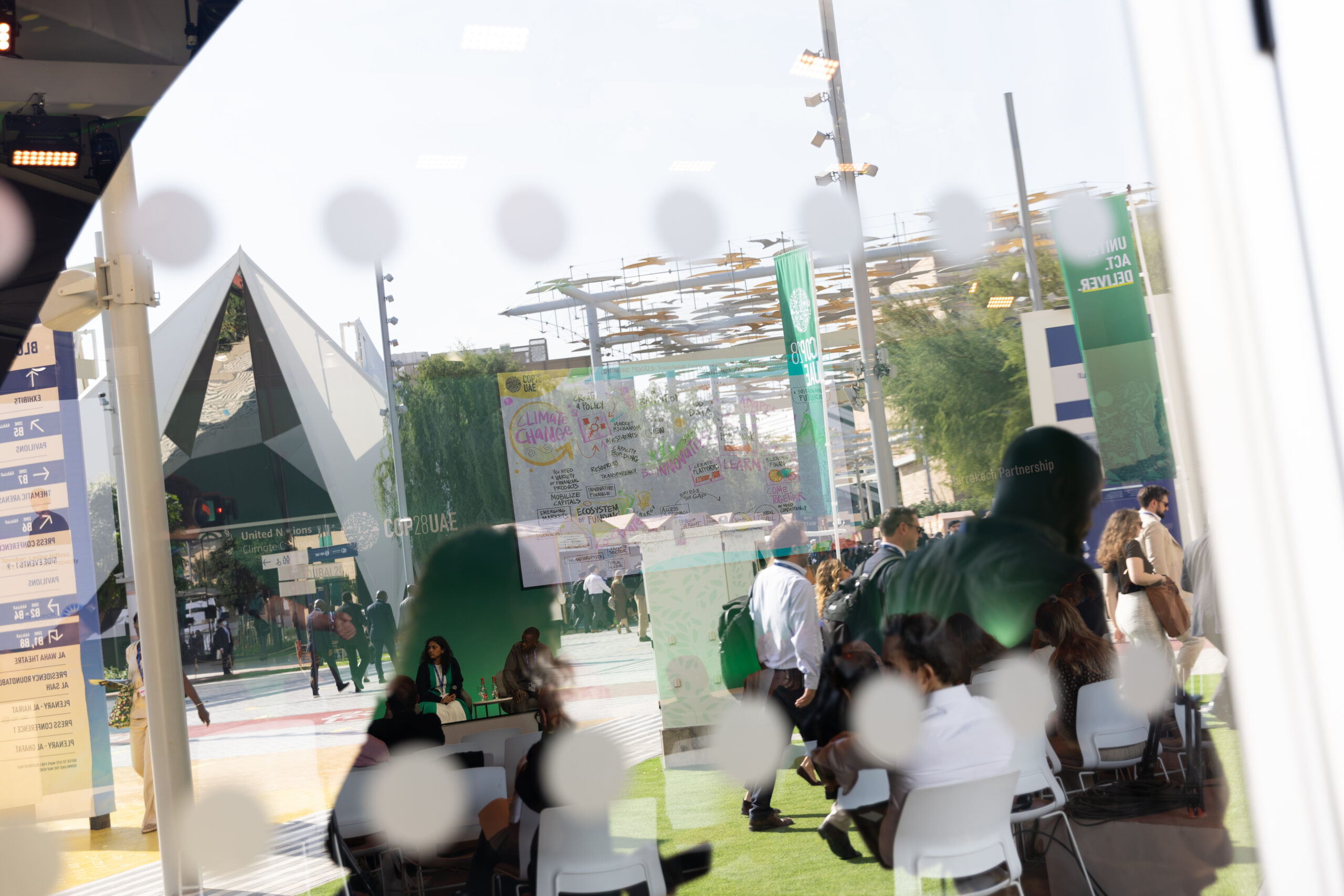 Negosiasi tentang Pendekatan Berbasis Pasar Karbon Dihadapkan pada Kompleksitas