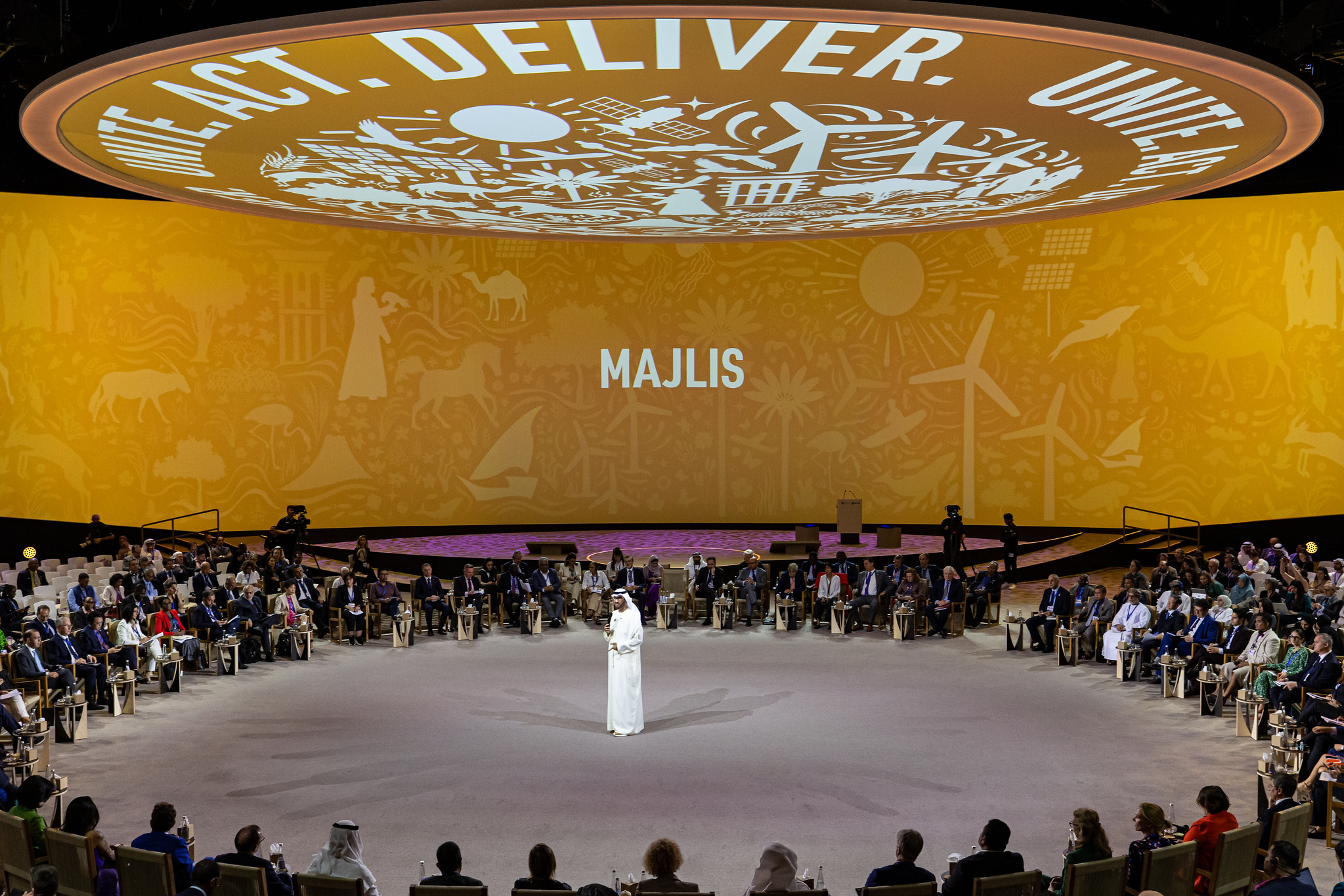 Un debate a fondo sobre los combustibles fósiles y los objetivos climáticos en la recta final de la COP28