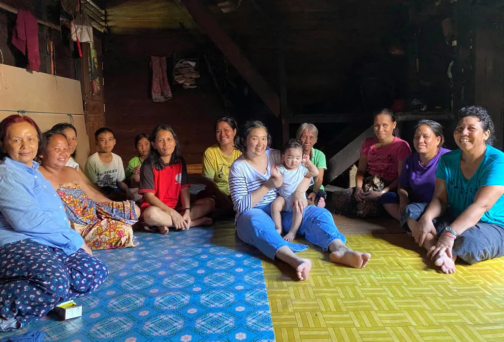 Seorang Bayi di Lapangan